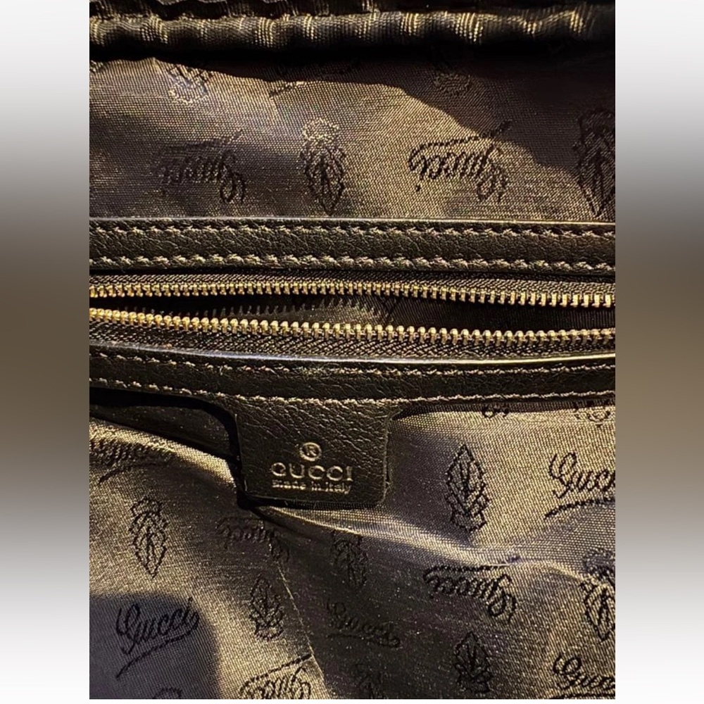 Gucci Black Leather Men's Bag - Picture 7 of 8